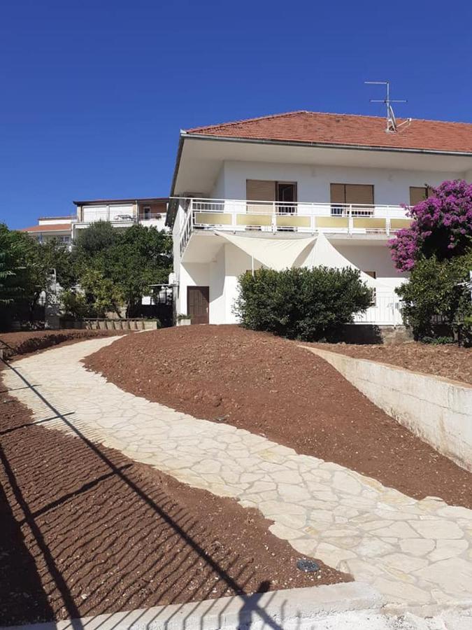Apartman Simac Okrug Gornji Trogir Kültér fotó